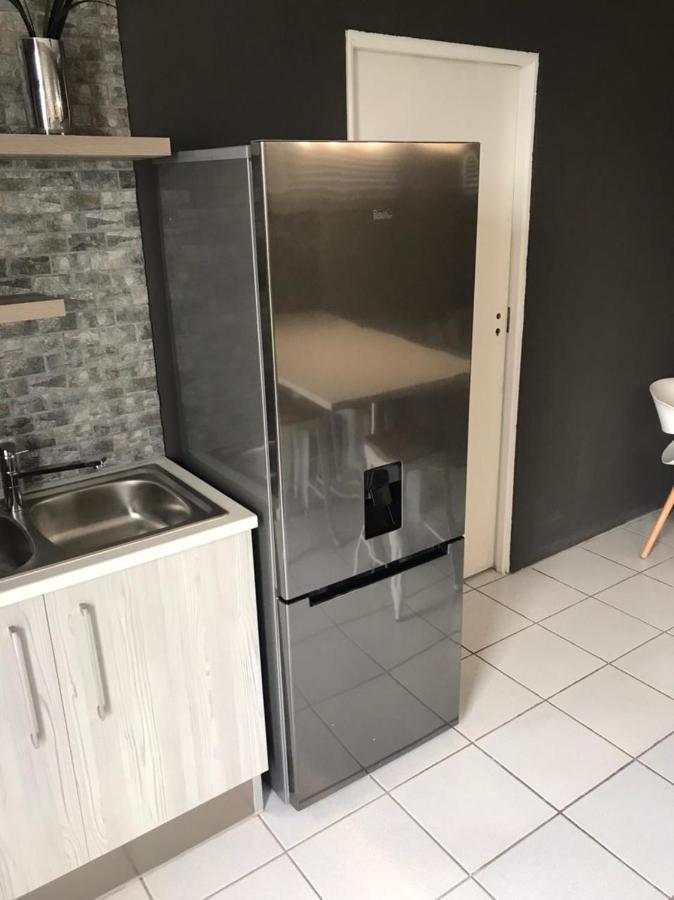 Adventure Apartment - Colchester - 5Km From Elephant Park Екстериор снимка